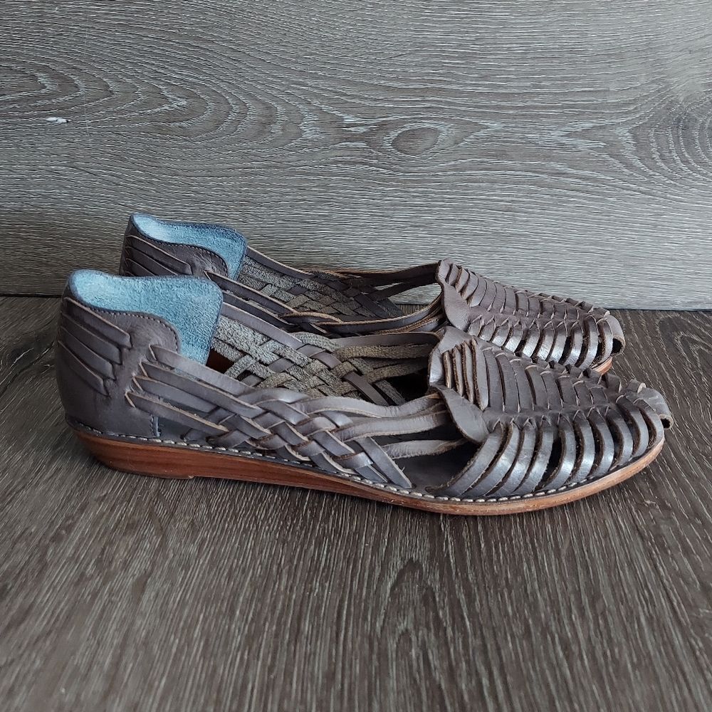 Eddie Bauer Vero Cuoio Huarache Style Sandal 6M